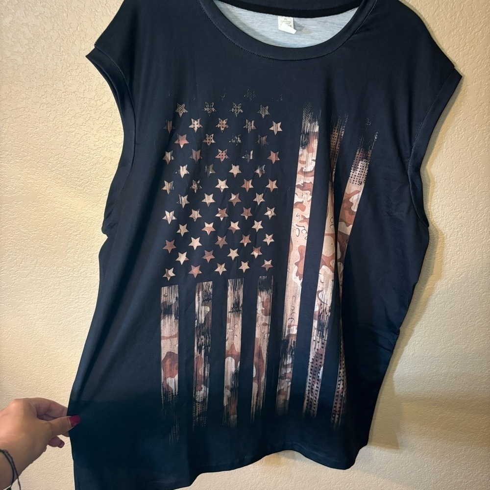 NEW Men’s Muscle Shirt XL Navy Blue American Flag Design Rugged Abstract Camo - Picture 2 of 10